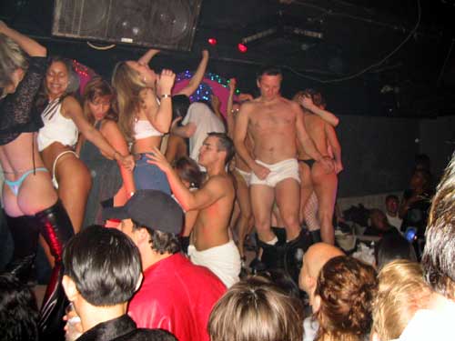 party + dance