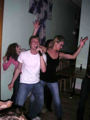 me + karaoke