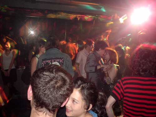 misshapes + crowd