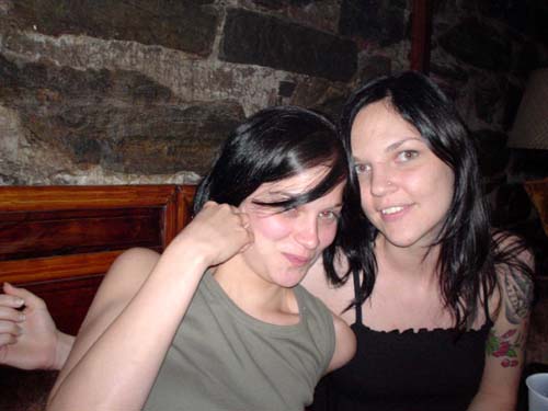 amber, leigh