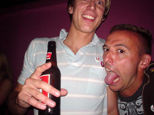 me + tongue