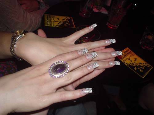 nails