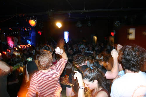 crowd + band