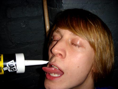 me + tongue