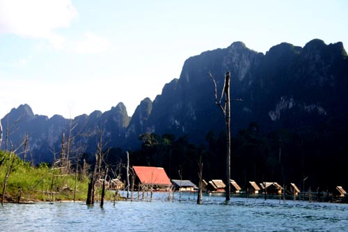 raft house