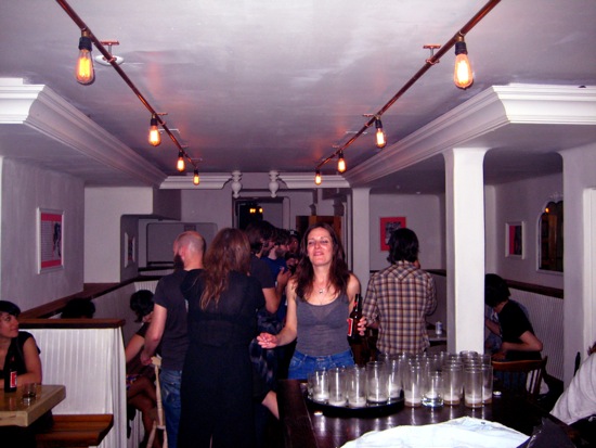 bar
