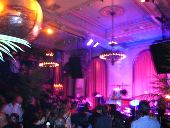 crowd + band