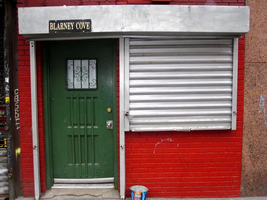bar