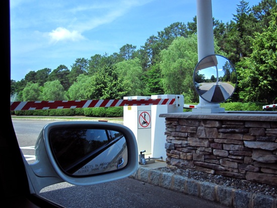 gate