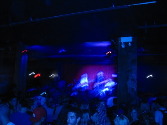 crowd + band