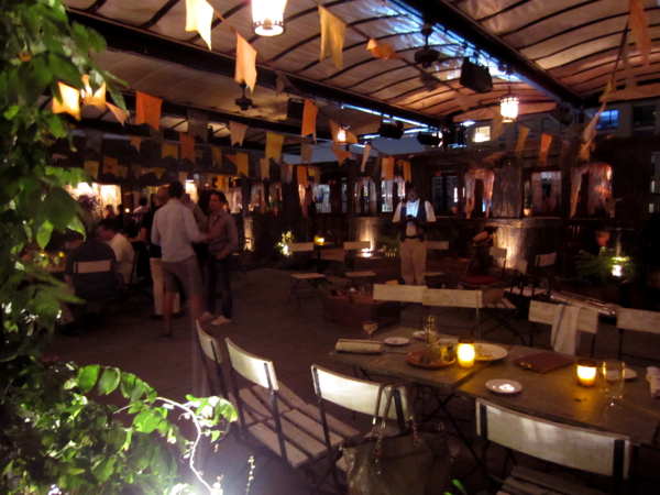 bar