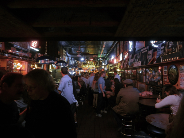 bar