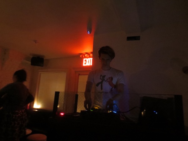 dj