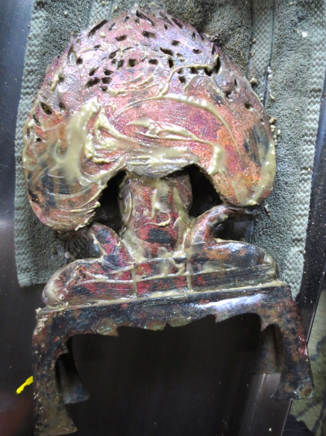statue
