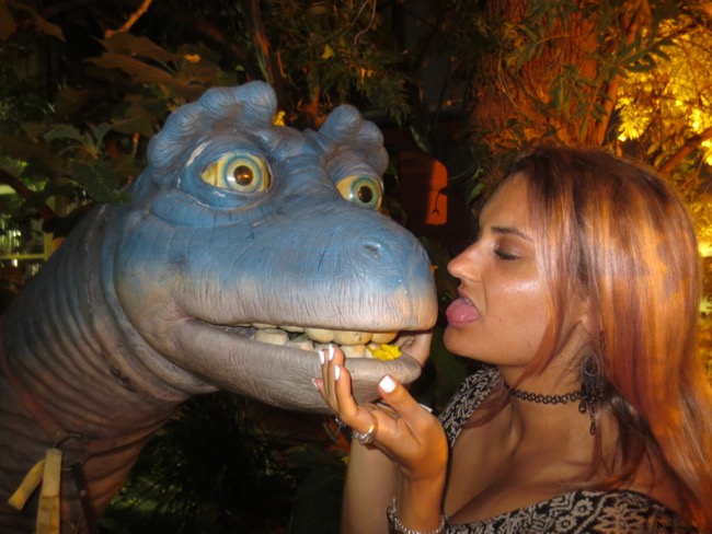 kiss