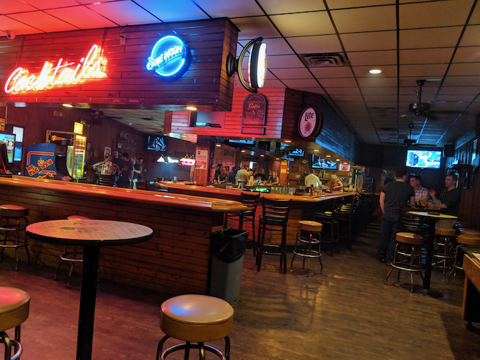 bar